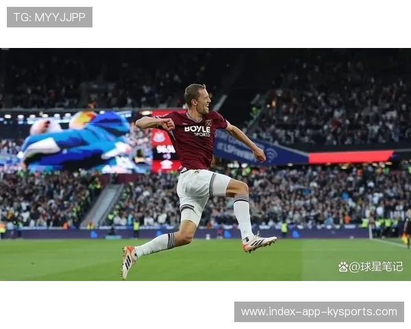 西汉姆联完成边路技术补强